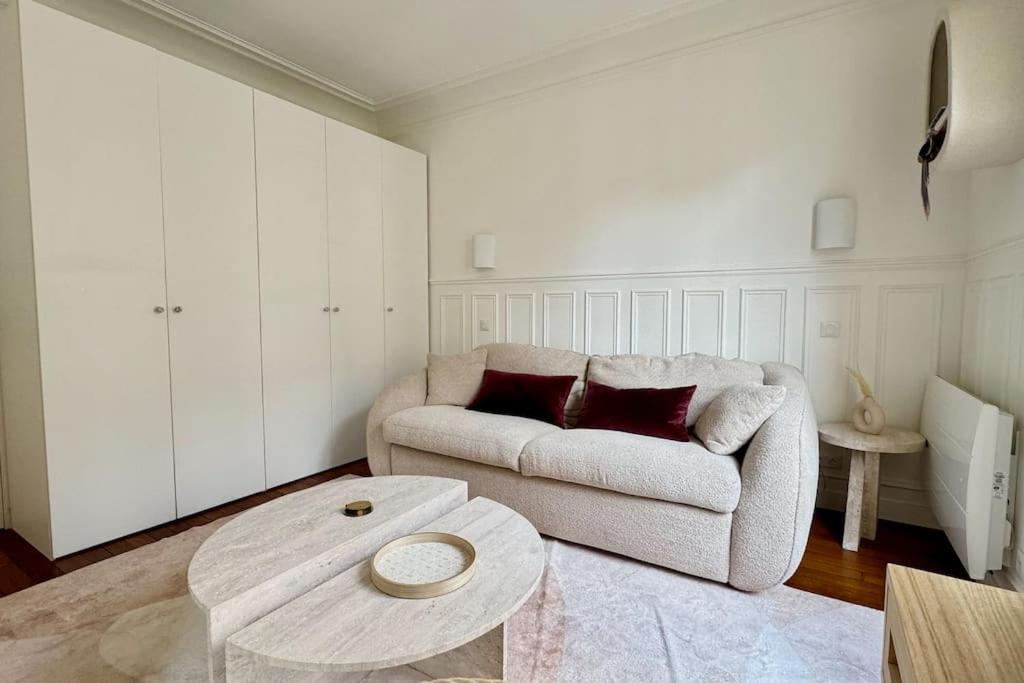 Elegant & Bright Close To Canal Saint-martin *